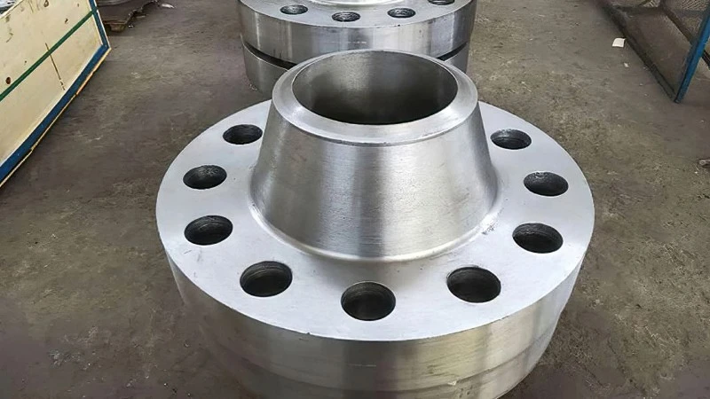 Quick opening butt welded flange