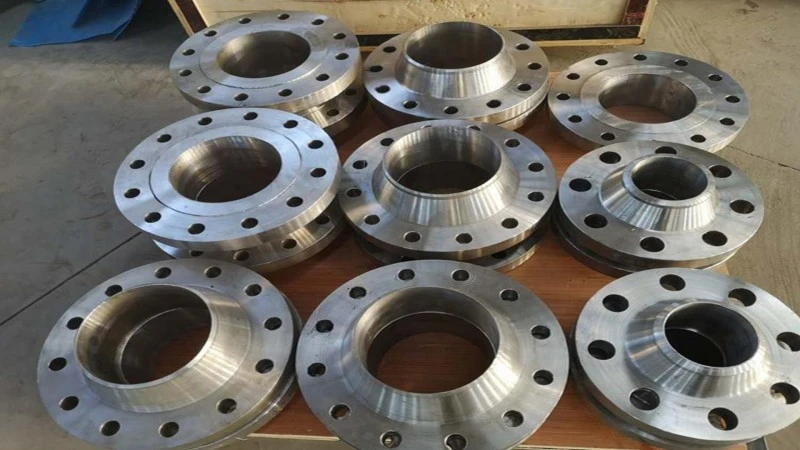 Type A welded flange cover