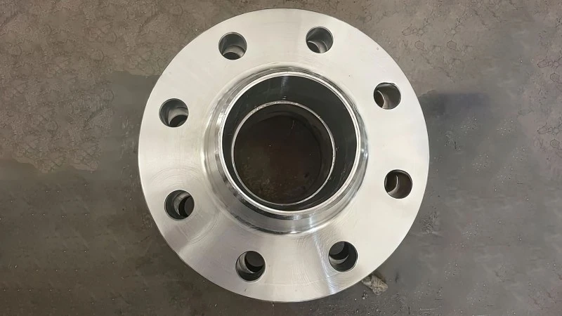 Type A welded flange cover