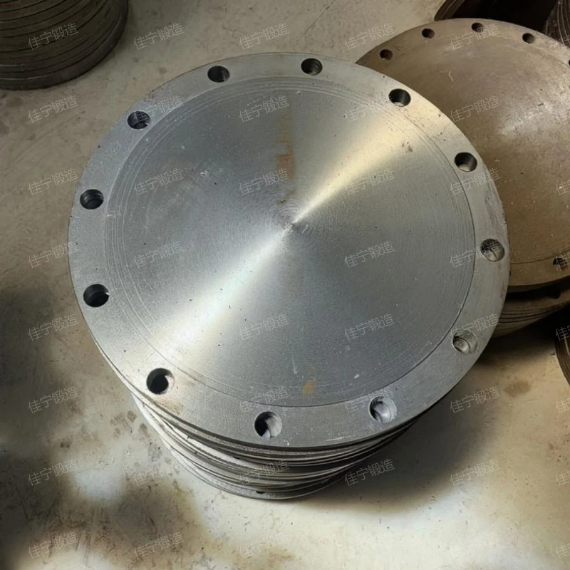 Aluminum alloy disk cake free forging