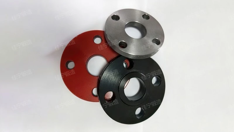 Round threaded flange cover