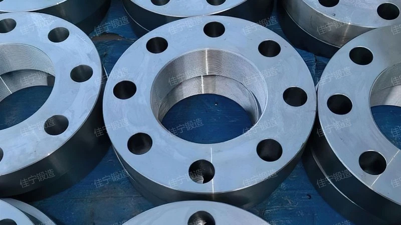 Air duct with flange ring