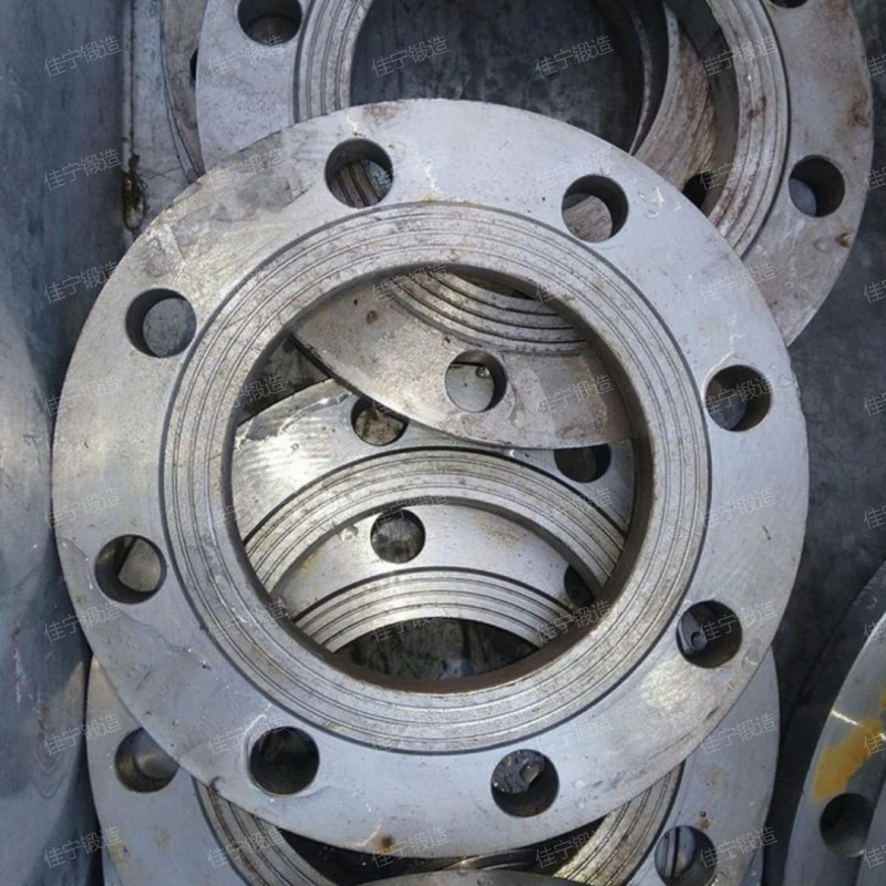 What is a Threaded split flange ring? How much is the price of the flange?