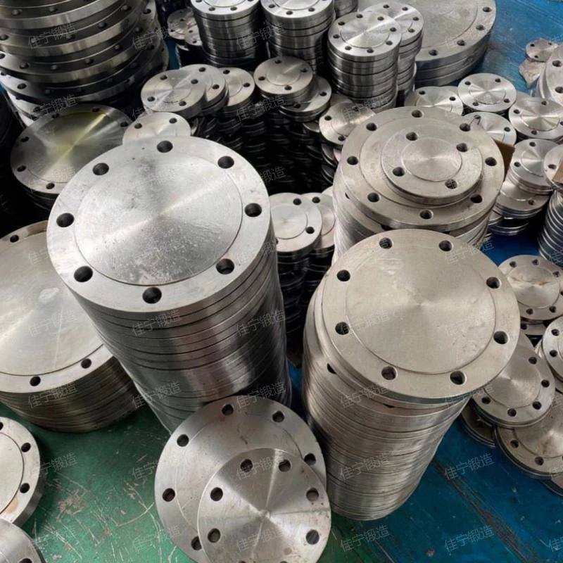 What is a Carbon steel threaded pipe with matching flange cover? Introduction to the Working Principle of flange